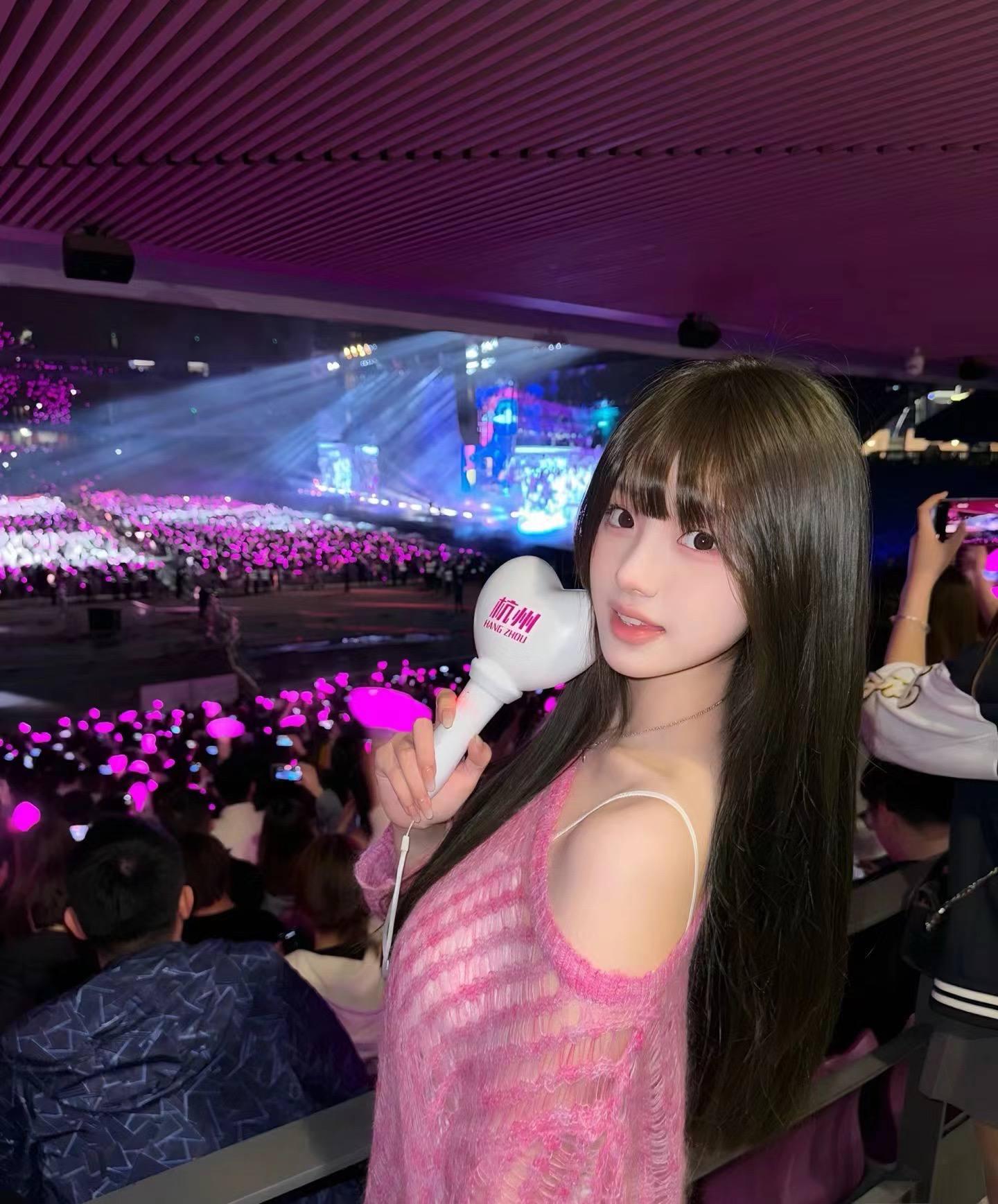 茶语微妙，续水时盖碗的斜靠与暗号艺术